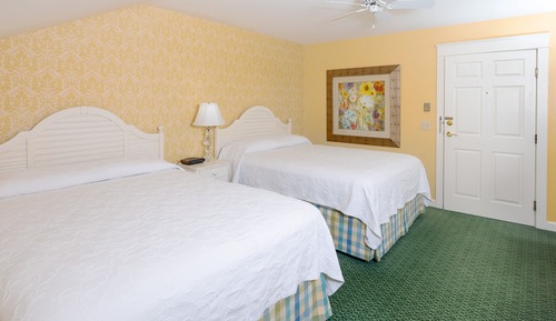 Chambre, 2 grands lits, vue port