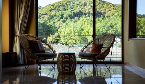 Chambre Luxe avec lits jumeaux, non-fumeurs, vue fleuve (KOCHO, Japanese-Style Room w/ Terrace)