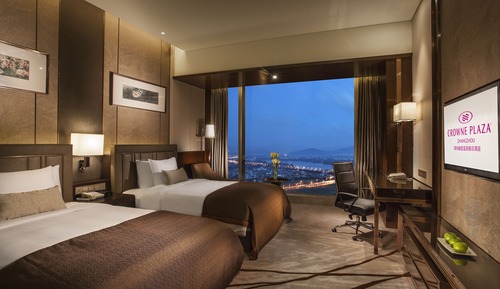 Chambre Premium, accès salon affaires, vue lac