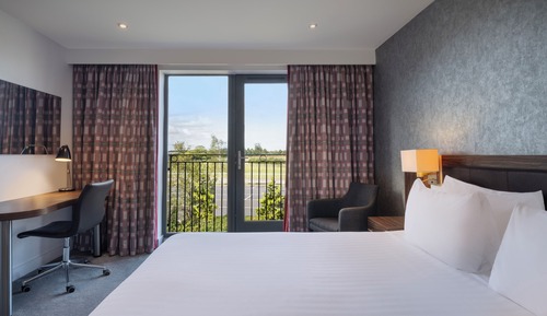 Chambre Standard, 1 très grand lit, avec vue (Racecourse View)