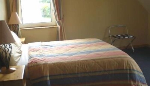 Chambre Double, salle de bains attenante