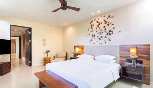 Suite (Plunge Pool)