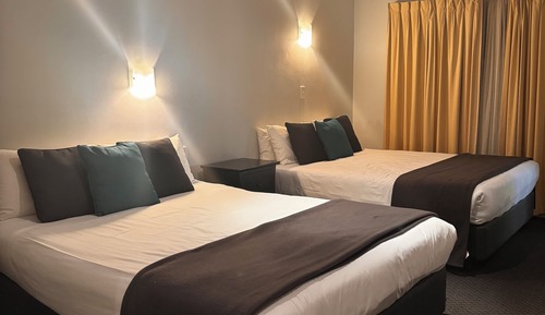 Chambre Standard avec lits jumeaux, 2 grands lits