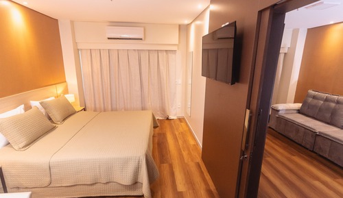 Suite Supérieure, 1 grand lit et 1 canapé-lit