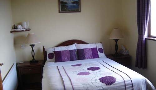 Chambre Double, salle de bains attenante