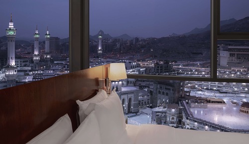 Suite Junior, 1 très grand lit (Partial Kaaba View)