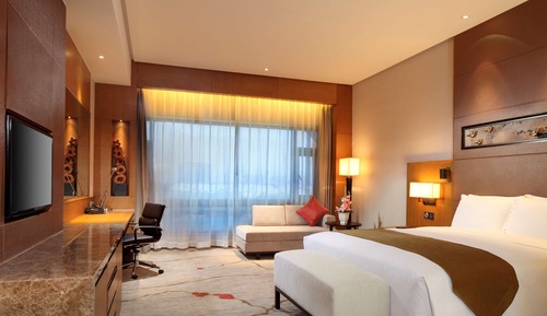 Chambre Double Exécutive, 1 très grand lit, accès salon affaires