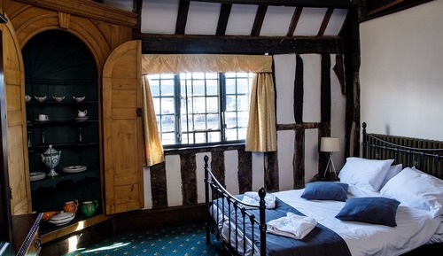 Chambre Double, salle de bains commune