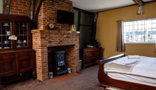Chambre Double, salle de bains attenante