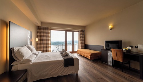 Chambre Supérieure Double ou avec lits jumeaux