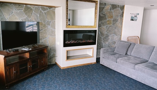 Chambre Familiale, 3 chambres, cuisine (First Floor)