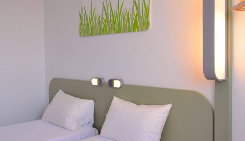 Chambre Double Standard, 2 lits une place