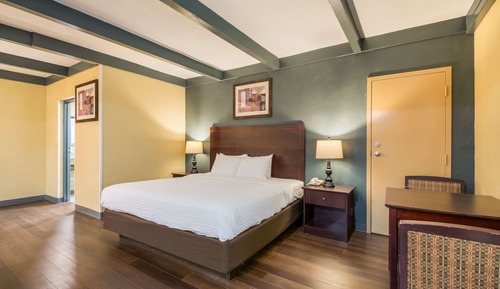 Chambre, 2 grands lits, non-fumeurs (Efficiency)