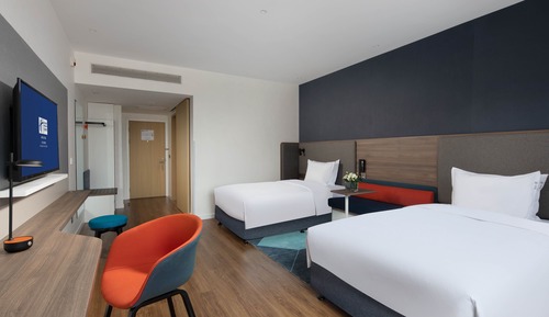 Chambre Standard, 2 lits une place, baignoire accessible aux personnes à mobilité réduite
