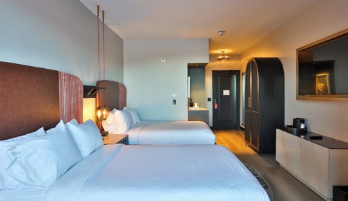 Chambre Standard, 2 grands lits, accessible aux personnes à mobilité réduite (Communications)
