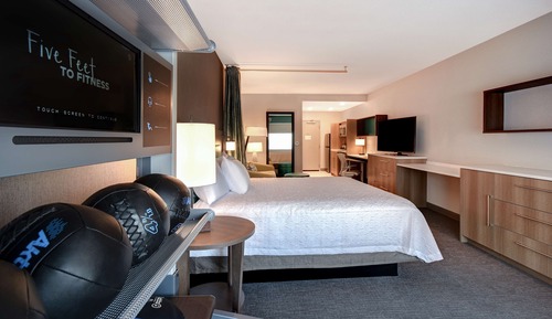 Suite, 1 grand lit, accessible aux personnes à mobilité réduite, baignoire