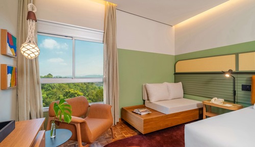 Chambre, 1 très grand lit (Mobility & Hearing, Roll-in Shower)