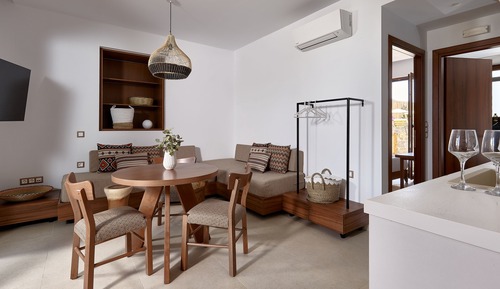 Suite, 1 chambre (Garden and Pool View)