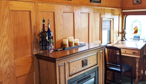 Studio Confort, 1 grand lit et 1 canapé-lit (Grape Escape - Private Caboose)