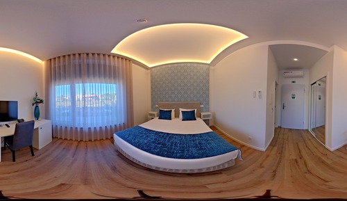 Chambre Deluxe, 1 très grand lit, accessible aux personnes à mobilité réduite, vue ville