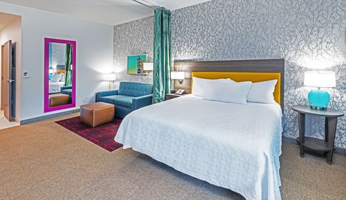 Suite Studio, 1 très grand lit, accessible aux personnes à mobilité réduite, baignoire