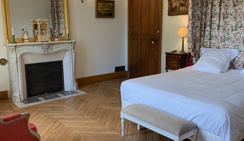 Chambre Double Supérieure, salle de bains privée, vue parc (Chambre Jeanne Guesnet)