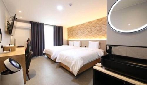 Chambre Deluxe avec lits jumeaux, plusieurs lits, non-fumeurs, balcon