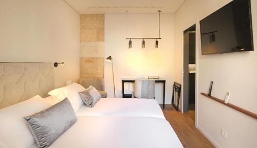 Chambre Classique, 2 lits une place, non-fumeurs, vue piscine