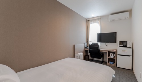 Chambre Double Standard (check-in is not available after 11PM)