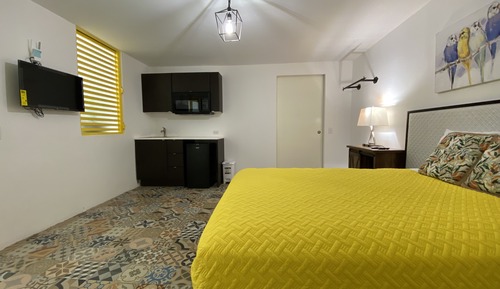 Chambre, 1 grand lit, accessible aux personnes à mobilité réduite