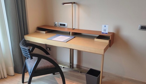 Chambre Exécutive, 1 très grand lit