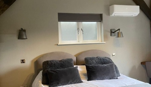 Chambre Deluxe Double ou avec lits jumeaux, salle de bains attenante (Double)