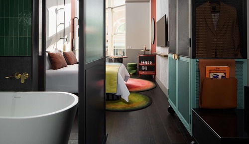 Chambre Deluxe, 1 très grand lit (QT)