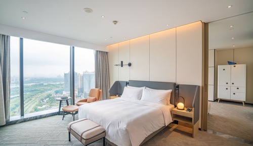 Suite, 1 chambre, accès au salon club, vue fleuve