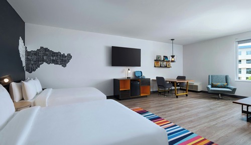 Suite, 2 grands lits, vue piscine