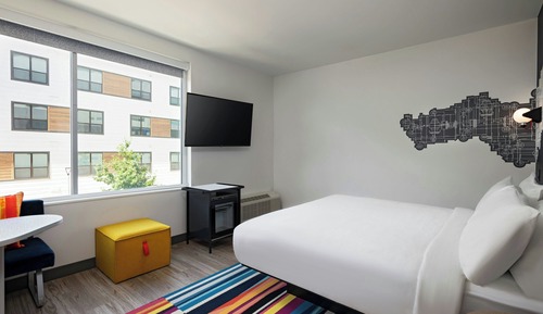 aloft, Chambre, 1 très grand lit
