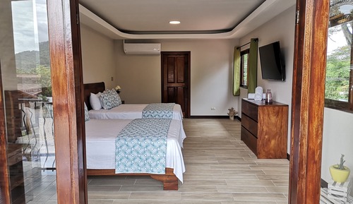 Chambre Quadruple Standard, 2 grands lits