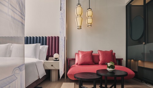 Chambre Premium, 1 très grand lit, accès au salon club