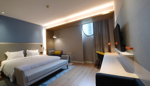 Chambre Standard, 1 très grand lit (Extra Floor Space)