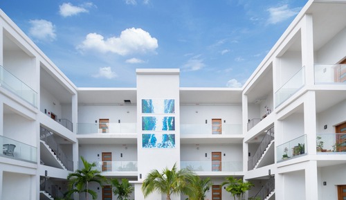 Appart'hôtel Luxe, 1 très grand lit et 1 canapé-lit, vue océan, rez-de-chaussée