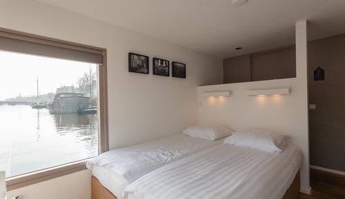 Chambre Standard avec lits jumeaux, vue canal