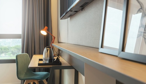 Chambre Standard, 1 grand lit, vue cour intérieure (Top Floor)