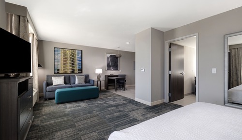 Suite Studio, 1 très grand lit, accessible aux personnes à mobilité réduite, baignoire