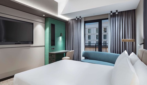 Chambre, 1 très grand lit, accessible aux personnes à mobilité réduite