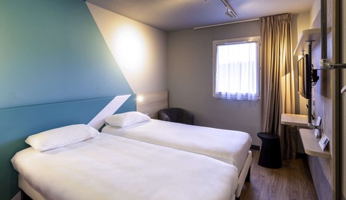 Chambre Standard, 2 lits une place