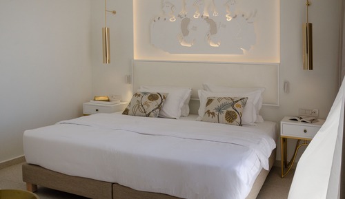 Chambre Familiale (next to Pool, Bar and Dancefloor)