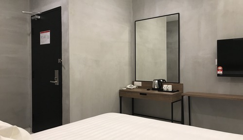 Chambre Standard, pas de fenêtre (King)