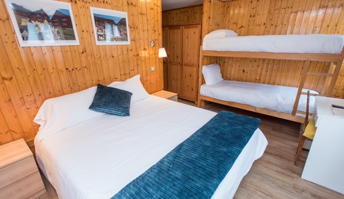 Chambre Quadruple, vue montagne