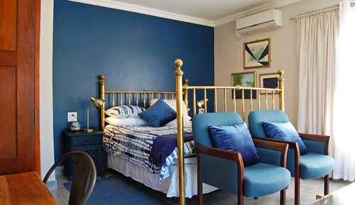 Chambre (Blue)