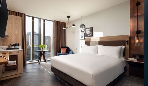 Chambre, 1 très grand lit, accessible aux personnes à mobilité réduite